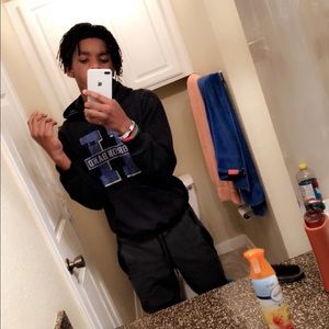 Meet your Posher, Kash